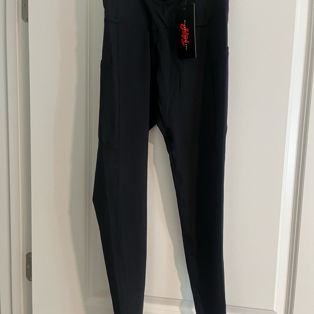 Sleek Black Leggings by Yega